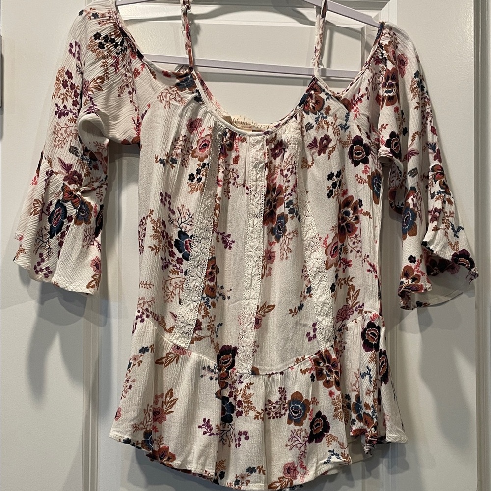 Ivory Floral Peasant Blouse with Ruffled Sleeves